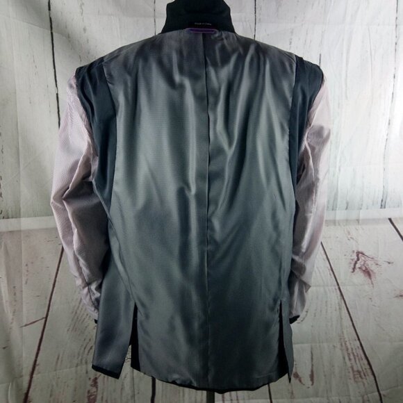 Izod 46R 2 Button Black Pinstripe Suit Blazer Jacket - Picture 9 of 10